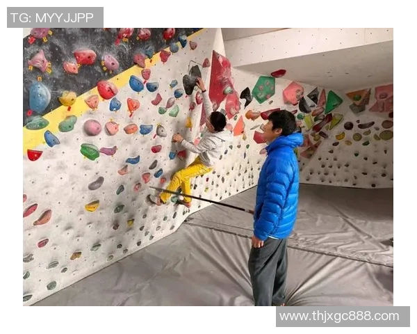 攀岩深度解析西安攀岩队的防守策略与训练方法